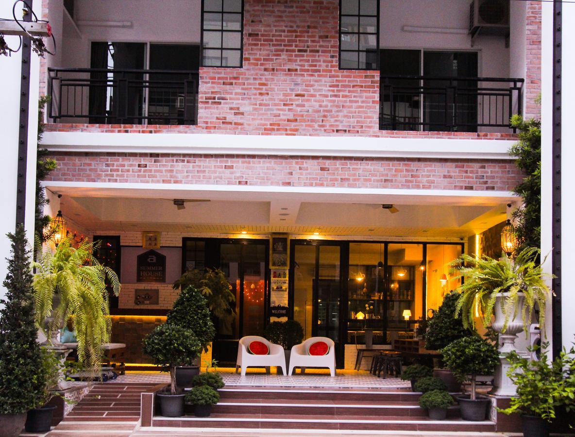 Boutique Summer House Jomtien Beach Extérieur photo