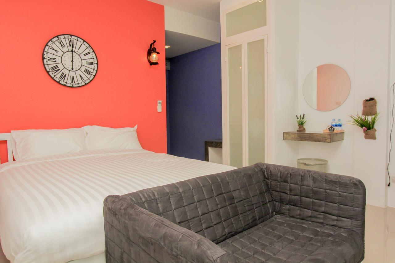 Boutique Summer House Jomtien Beach Extérieur photo