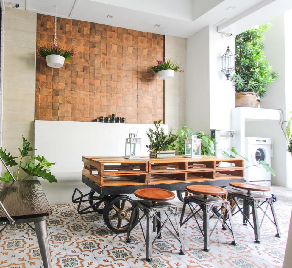 Boutique Summer House Jomtien Beach Extérieur photo