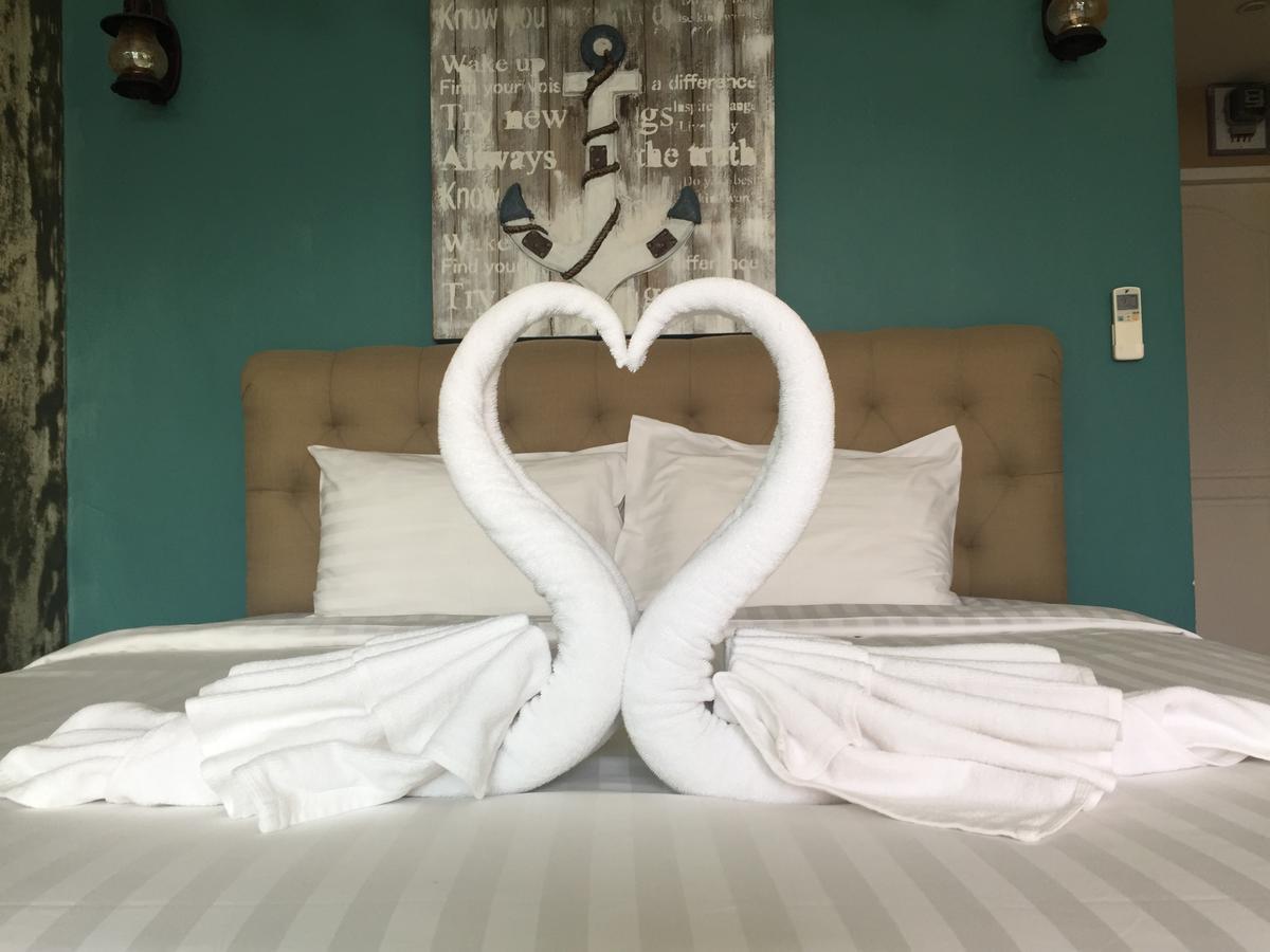 Boutique Summer House Jomtien Beach Extérieur photo
