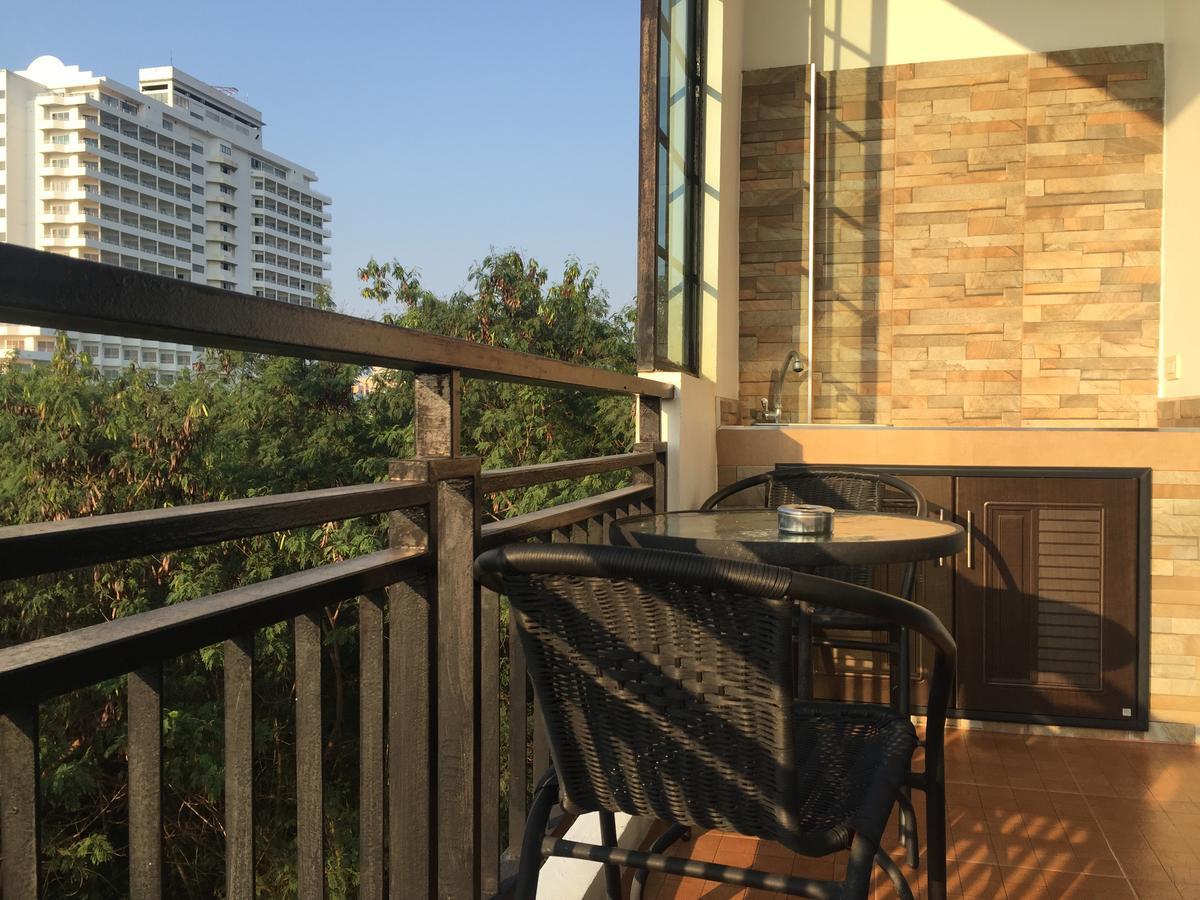 Boutique Summer House Jomtien Beach Extérieur photo